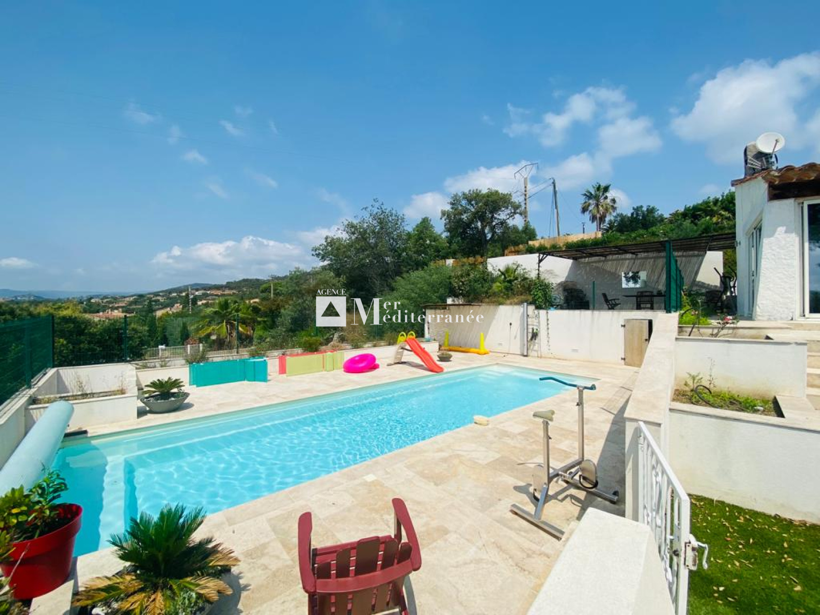 Vente Maison 160m² 6 Pièces à Grimaud (83310) - Agence Mer Méditerranée