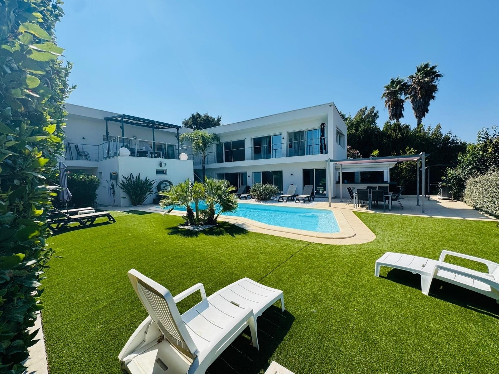 Villa + 2 terrains constructibles à vendre à Cogolin (83310)