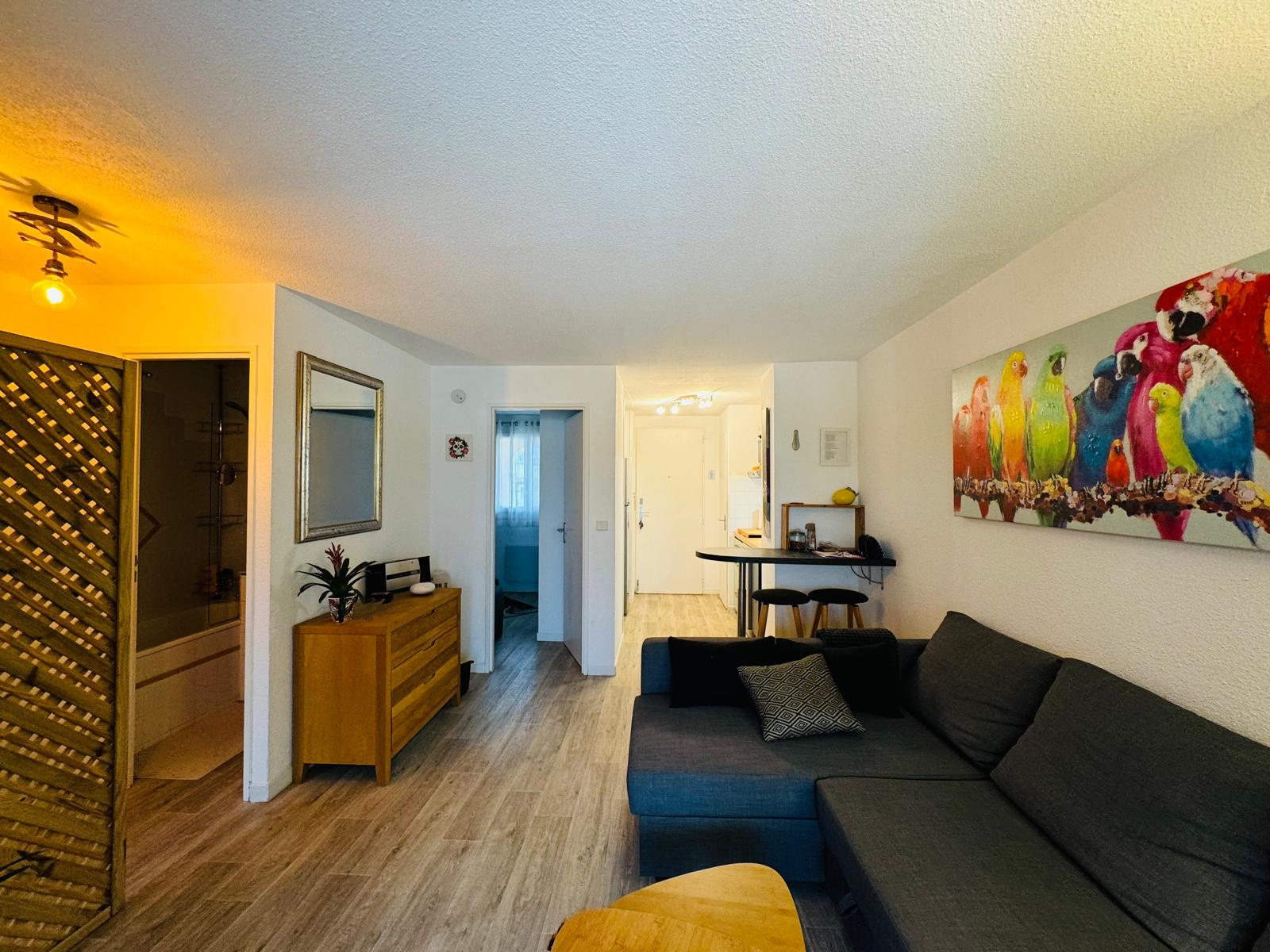 PROPOSÉ UNIQUEMENT PAR NOTRE AGENCE - APPARTEMENT 3 PIECES A VENDRE A PORT COGOLIN (83310)