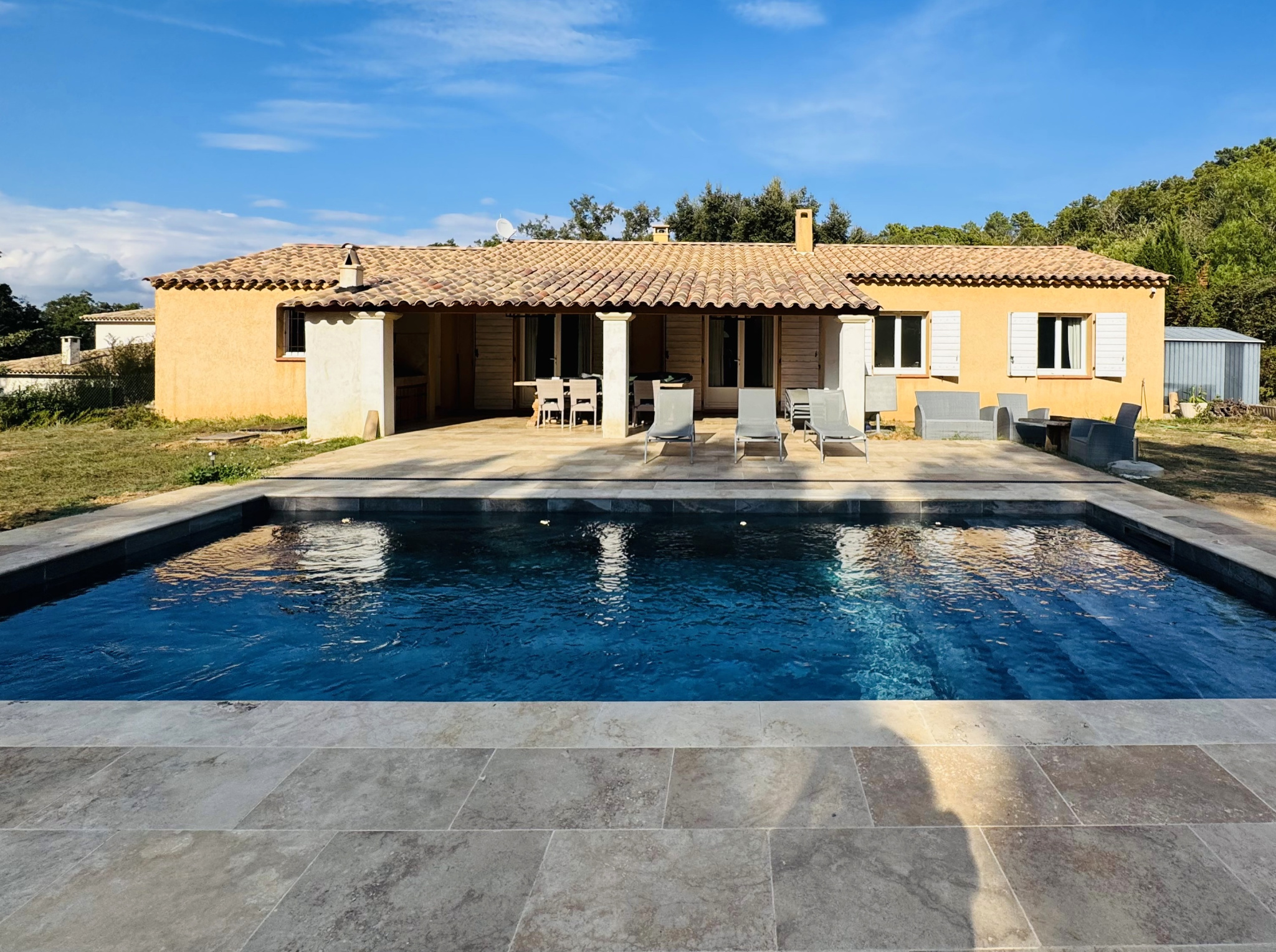À vendre - Maison de Plain-Pied à La Garde-Freinet - 83680